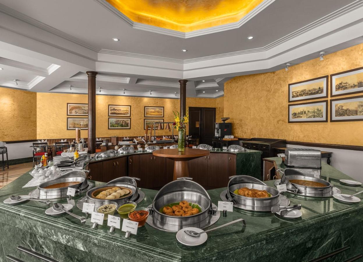 สโรวร ปอร์ติโก สุราชคัญช์ Hotel นิวเดลี ภายนอก รูปภาพ